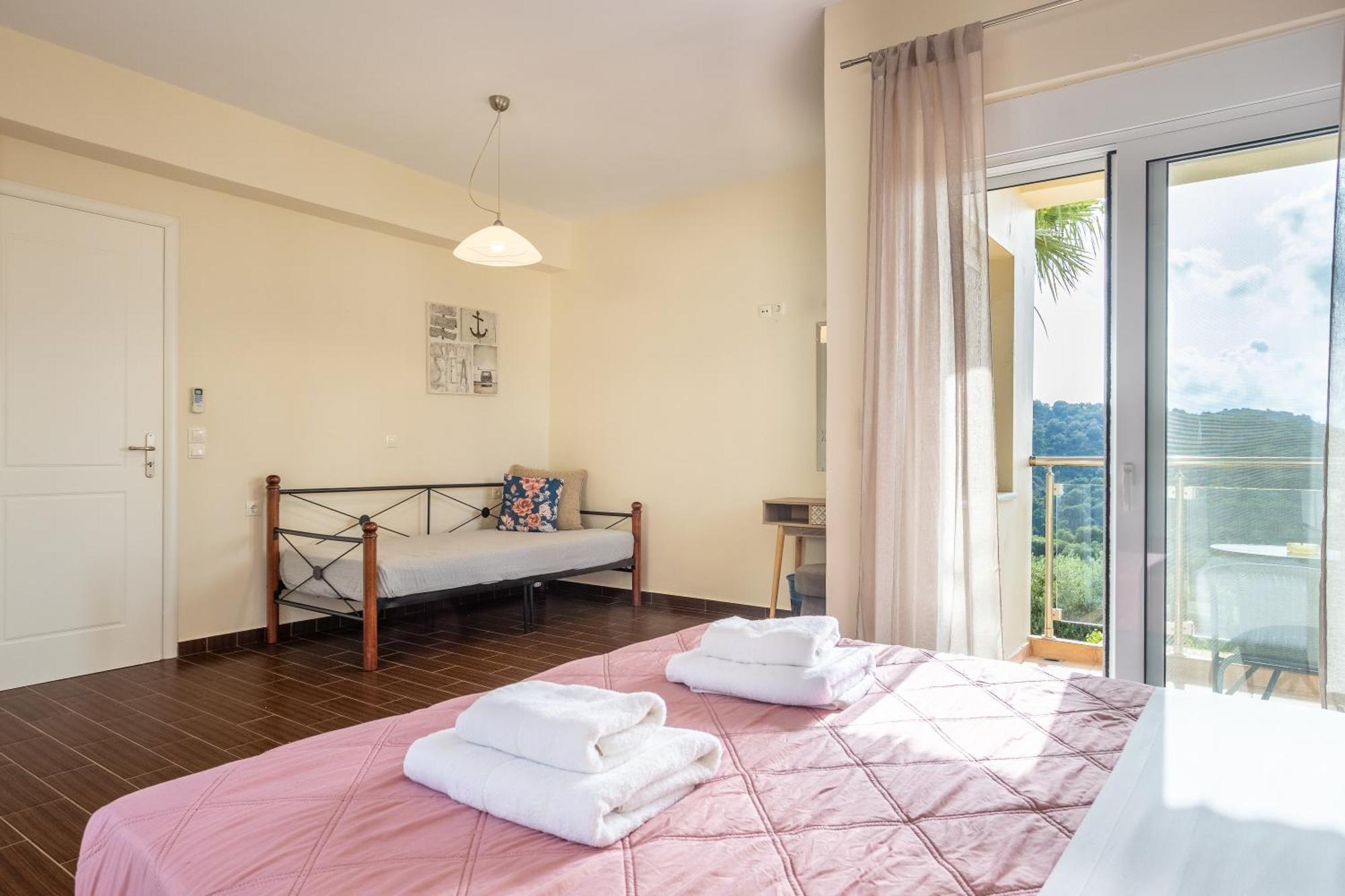 Meliades Villas Agia Marina  Exterior photo